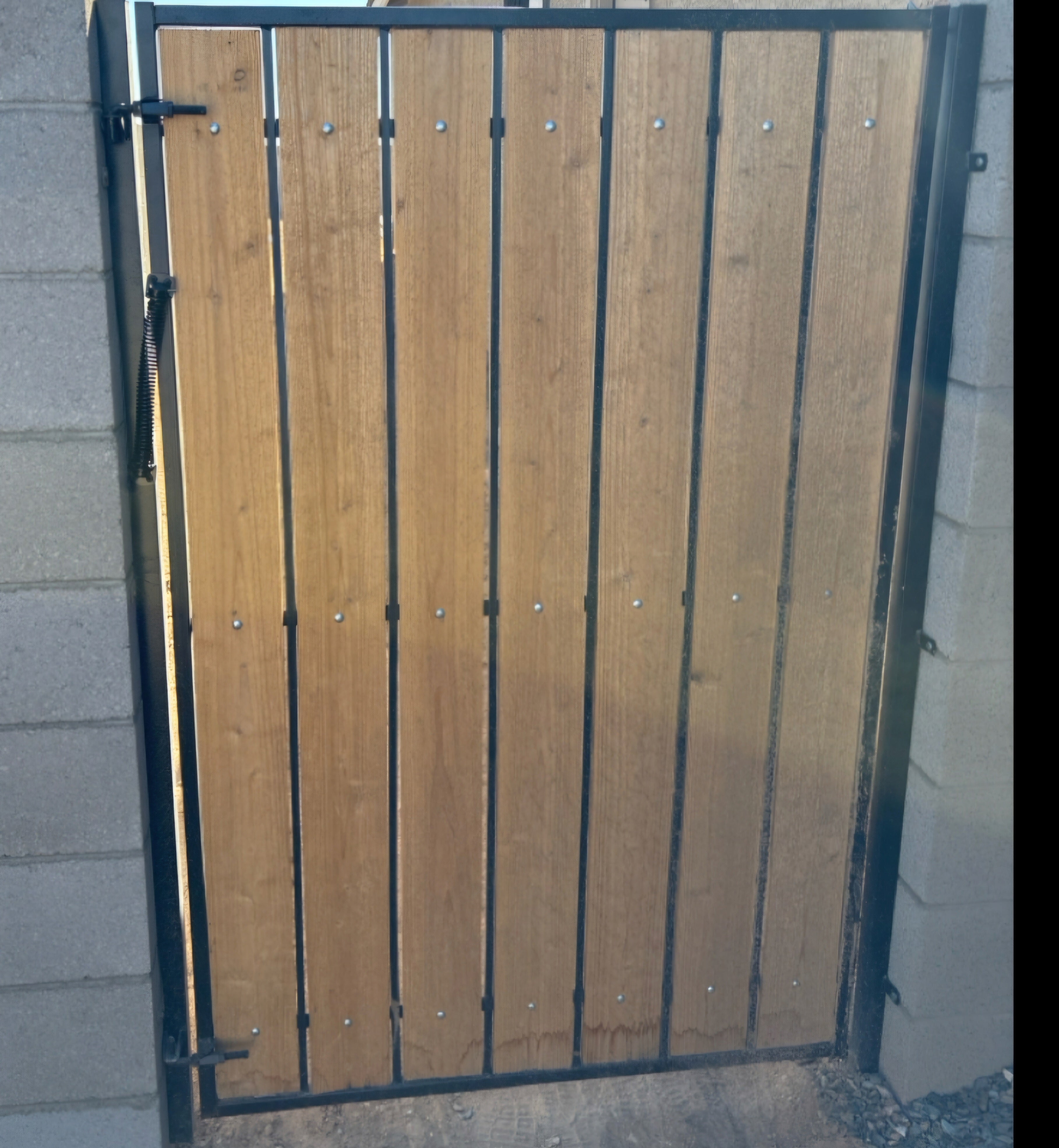 spring hinge door closer